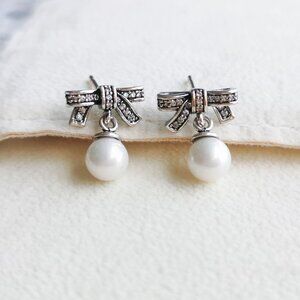 Pandora - Sparkling Bow Silver Pearl Earrings - new